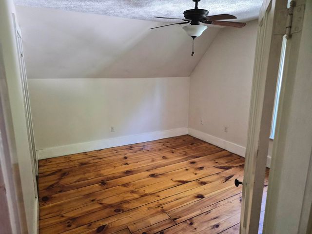 22 Fairview Avenue, Derry, NH 03038