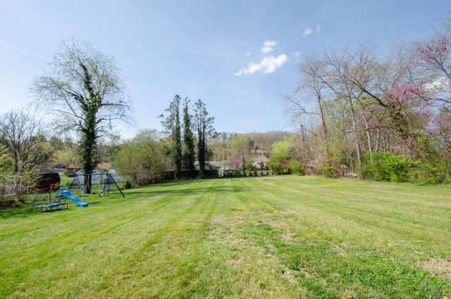 3823 Green Valley DR, Roanoke, VA 24018