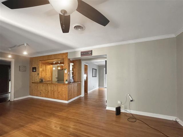 3933 Elston Street, Lake Charles, LA 70605