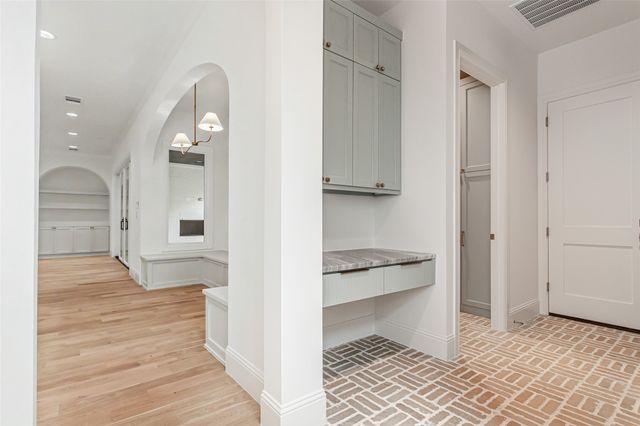 9624 Bellewood Drive, Dallas, TX 75238