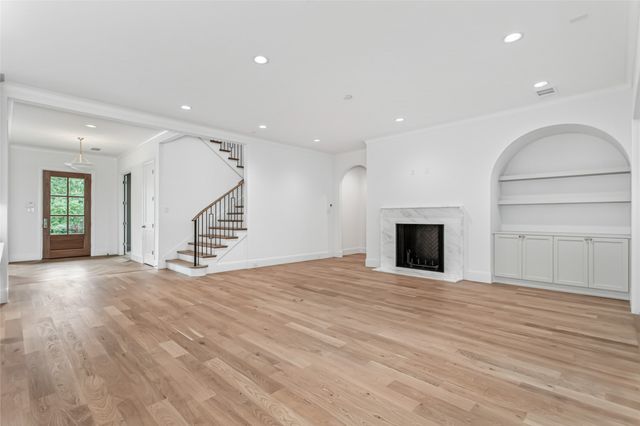 9624 Bellewood Drive, Dallas, TX 75238