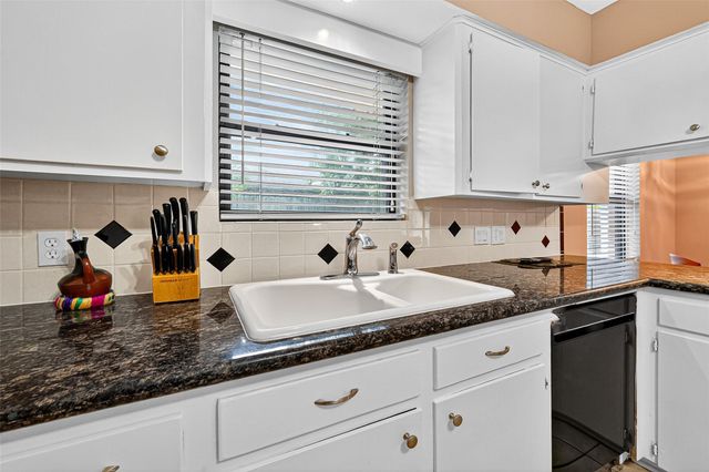 5734 Sanford Road, Houston, TX 77096