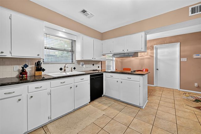 5734 Sanford Road, Houston, TX 77096