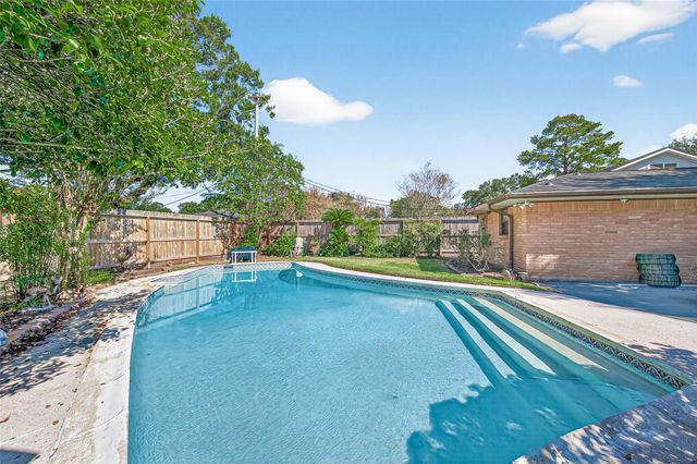 5734 Sanford Road, Houston, TX 77096