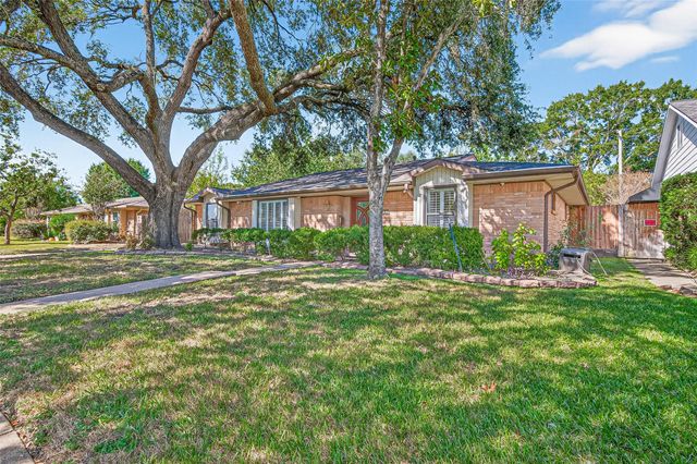 5734 Sanford Road, Houston, TX 77096