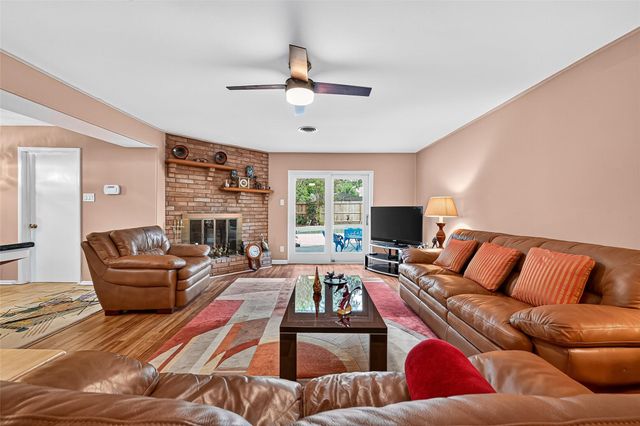 5734 Sanford Road, Houston, TX 77096