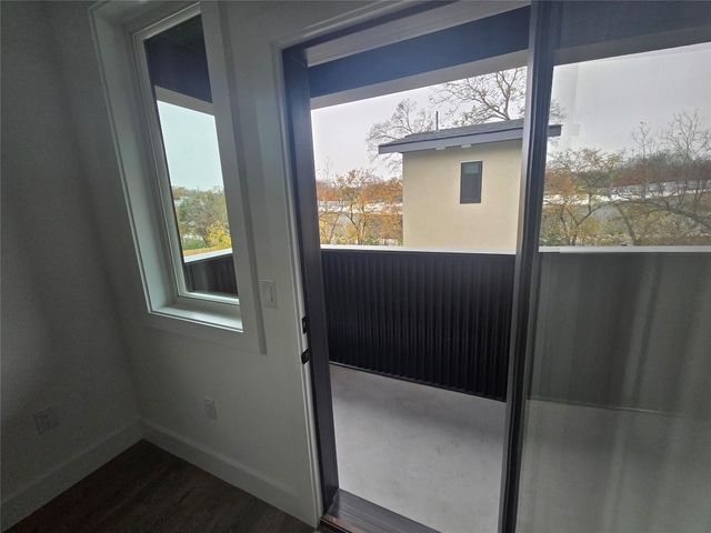 2818 E 22nd ST 2, Austin, TX 78722