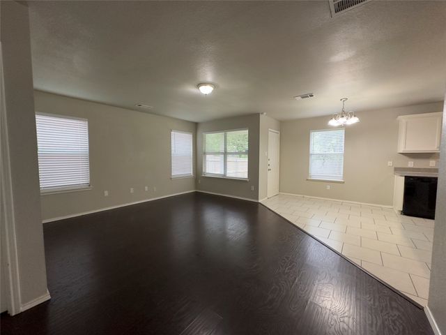 3509 Apple Valley Way, Dallas, TX 75227