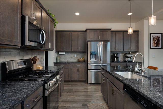 1502 Deadwood Loop, Belgrade, MT 59714