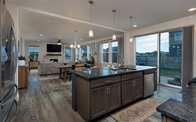 1502 Deadwood Loop, Belgrade, MT 59714