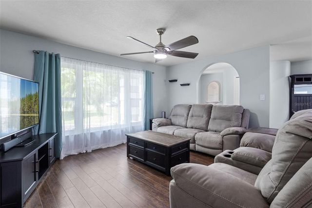 423 SPRING HOLLOW BOULEVARD, Apopka, FL 32712