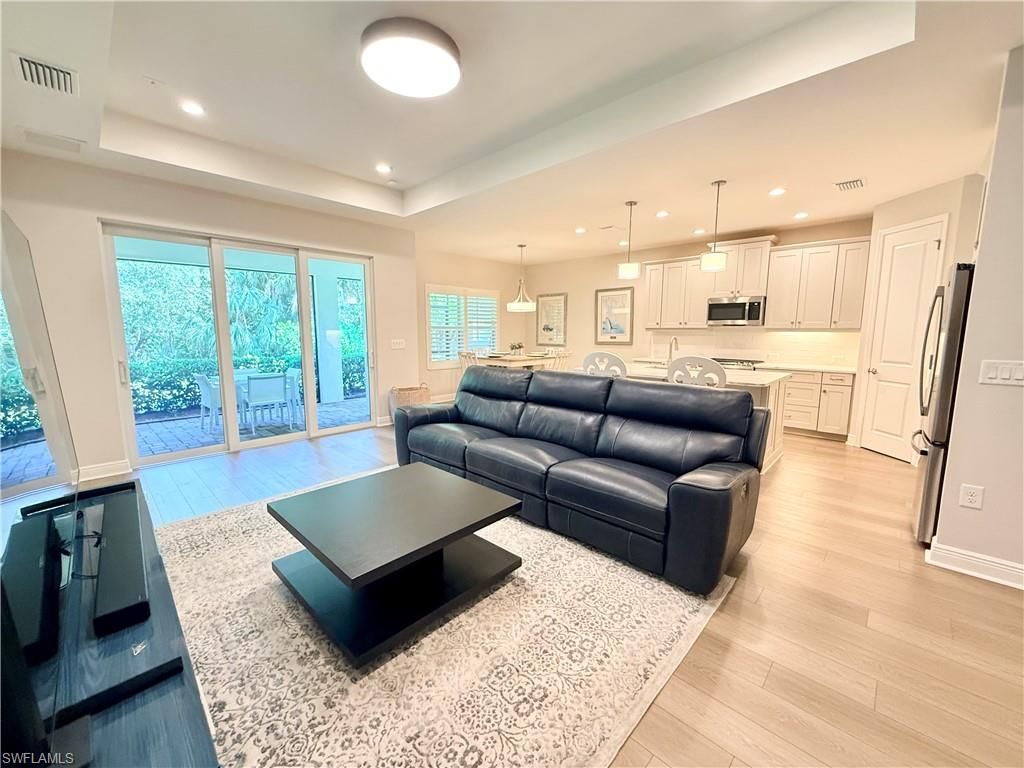 3050 Heritage Pines DR, FORT MYERS, FL 33905 — photo 2