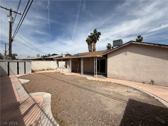 1804 Kassabian Avenue, Las Vegas, NV 89104