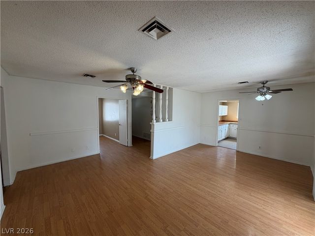 1804 Kassabian Avenue, Las Vegas, NV 89104