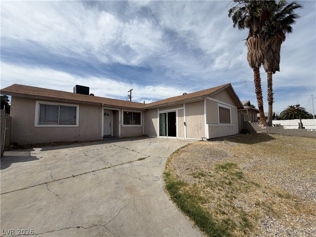 1804 Kassabian Avenue, Las Vegas, NV 89104
