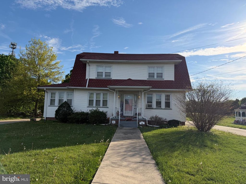 704 S HARDING HWY, Buena, NJ 08310