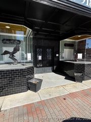 9 W Main Street, Ardmore, OK 73401