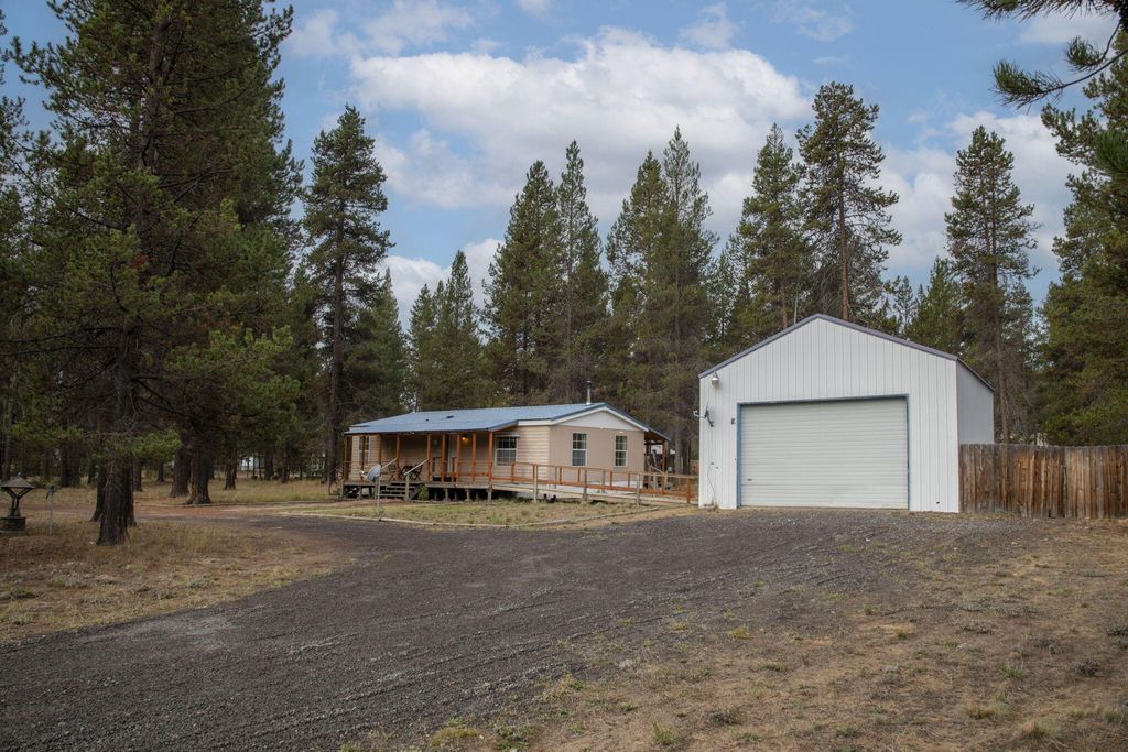 52885 Meadow Lane, La Pine, OR 97739