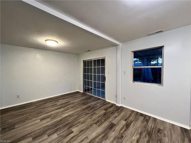 855 Cathedral DR, Virginia Beach, VA 23455