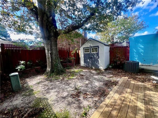 855 Cathedral DR, Virginia Beach, VA 23455