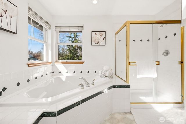 13815 SE 252nd Place, Kent, WA 98042