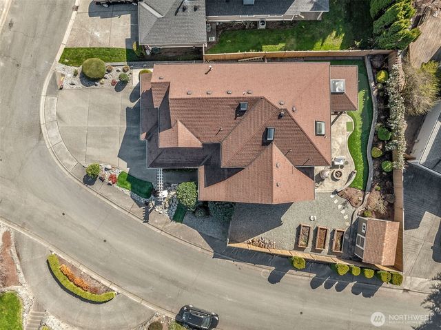 13815 SE 252nd Place, Kent, WA 98042