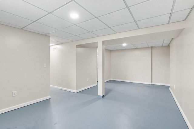 5010 N Harrison Street, Davenport, IA 52806