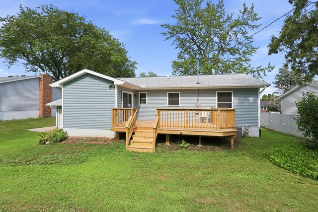 5010 N Harrison Street, Davenport, IA 52806