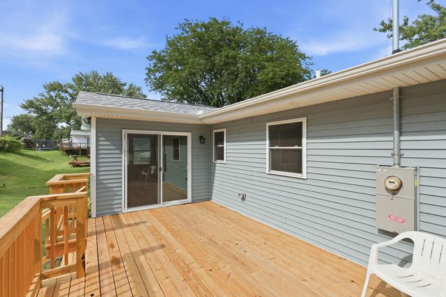 5010 N Harrison Street, Davenport, IA 52806