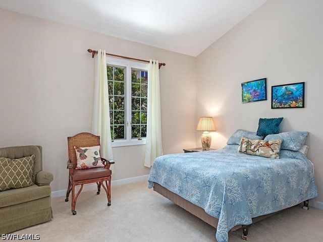 1620 3rd ST S, Naples, FL 34102