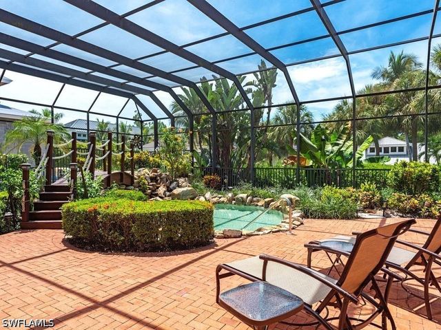 1620 3rd ST S, Naples, FL 34102