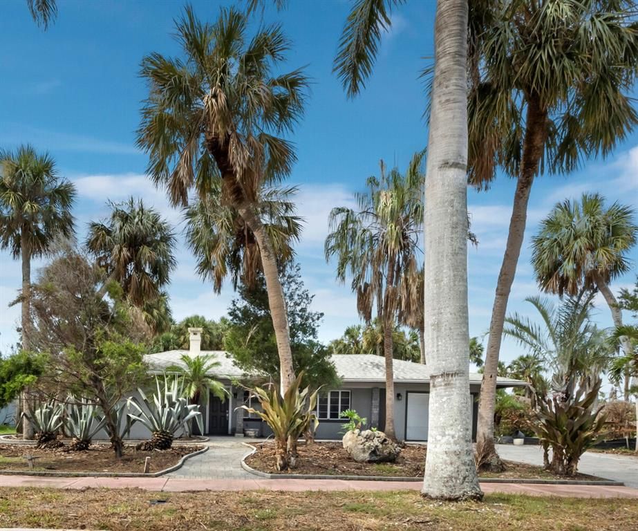153 N ADAMS DRIVE, Sarasota, FL 34236