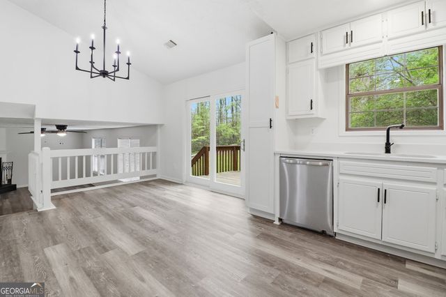 29 Court N, Ellenwood, GA 30294