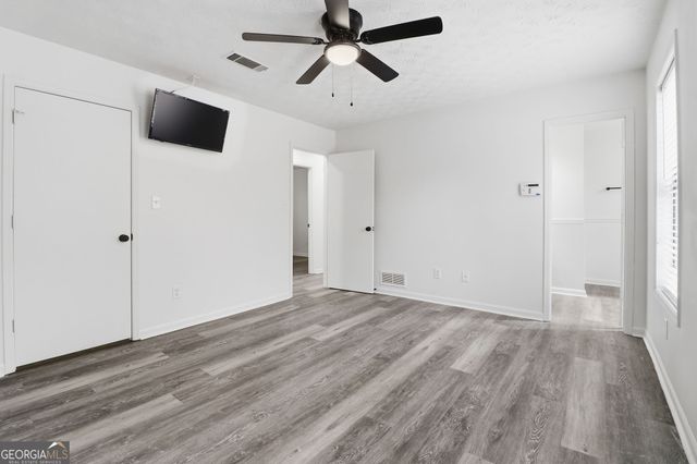 29 Court N, Ellenwood, GA 30294