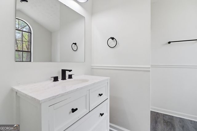 29 Court N, Ellenwood, GA 30294