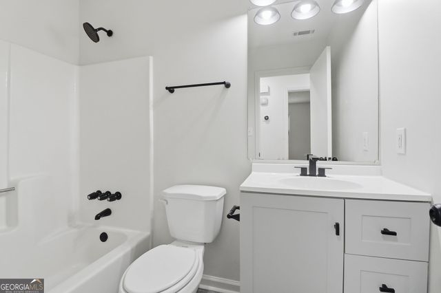 29 Court N, Ellenwood, GA 30294