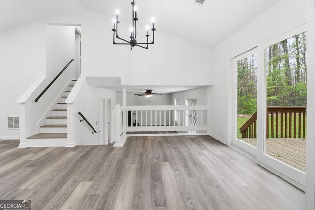 29 Court N, Ellenwood, GA 30294