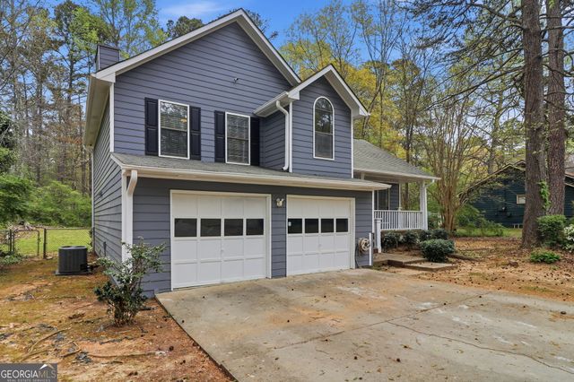 29 Court N, Ellenwood, GA 30294
