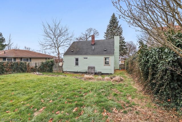 1865 9th Street SW, Akron, OH 44314