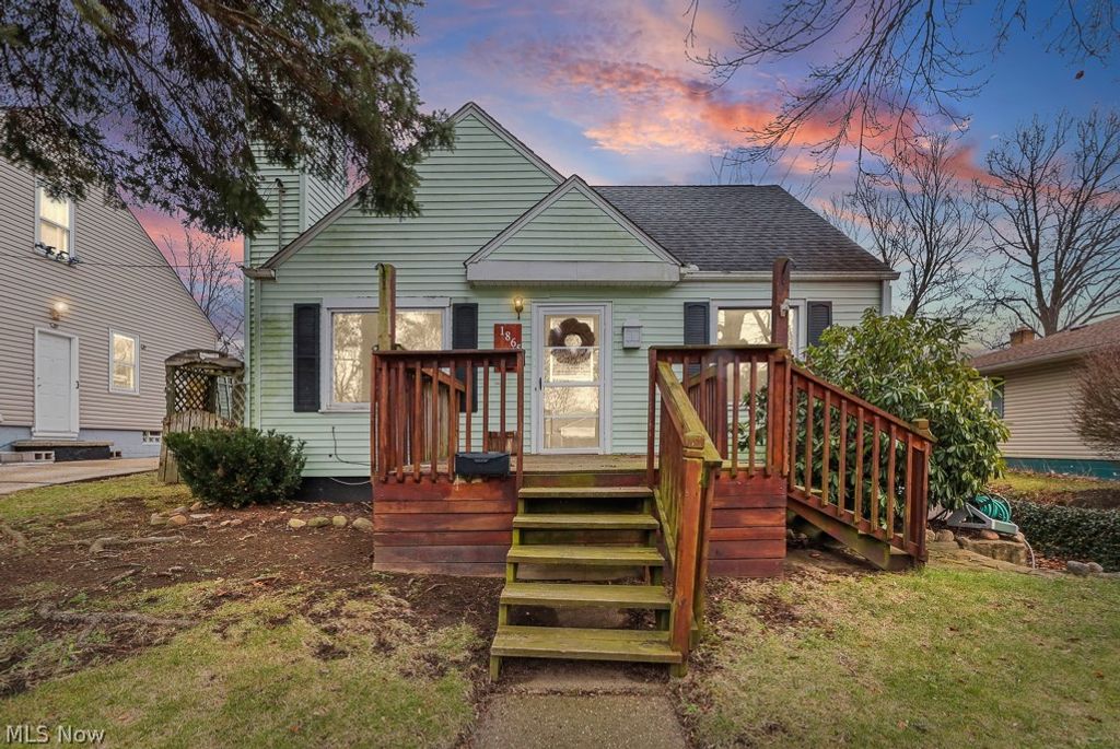 1865 9th Street SW, Akron, OH 44314