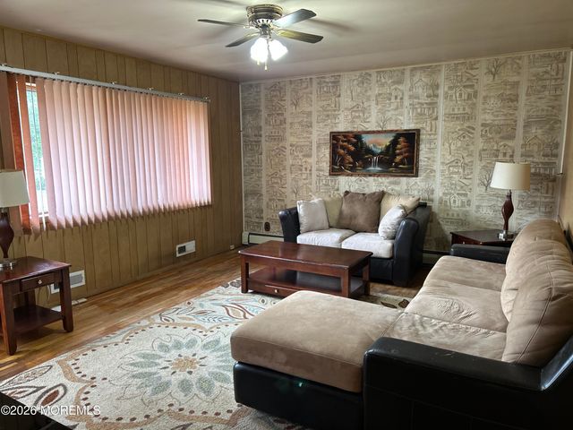 86 Brookhill Drive, Howell, NJ 07731