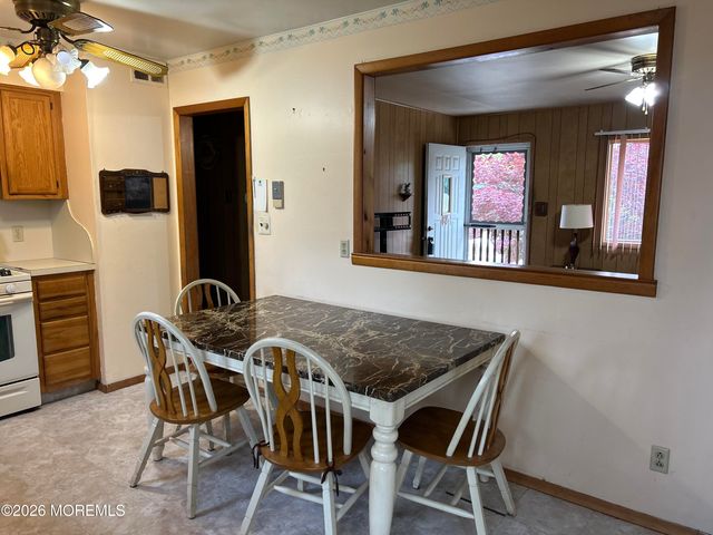 86 Brookhill Drive, Howell, NJ 07731