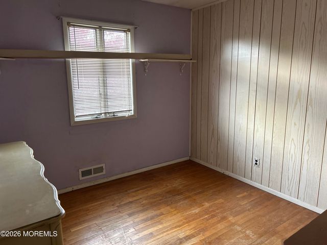 86 Brookhill Drive, Howell, NJ 07731