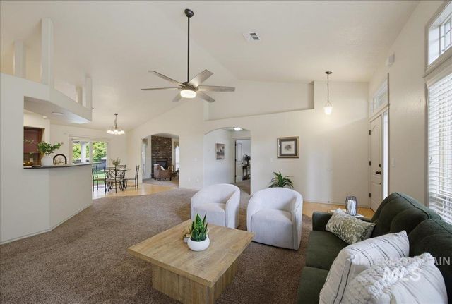 4117 N Buckstone Ave, Meridian, ID 83646