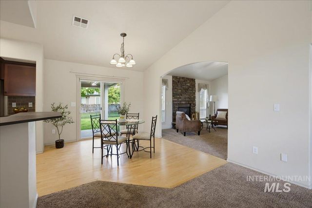 4117 N Buckstone Ave, Meridian, ID 83646