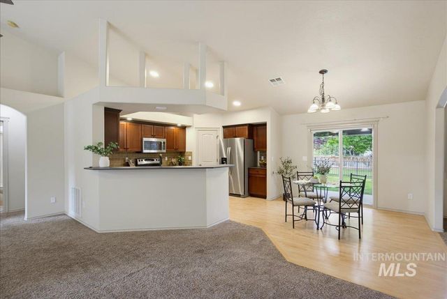 4117 N Buckstone Ave, Meridian, ID 83646