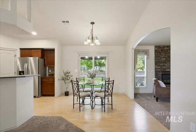 4117 N Buckstone Ave, Meridian, ID 83646