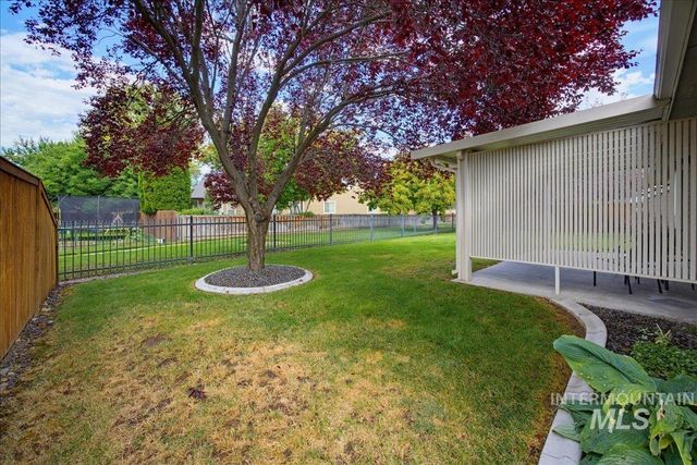 4117 N Buckstone Ave, Meridian, ID 83646
