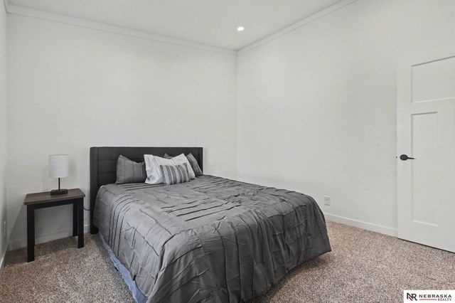 6775 Hamilton Street, Omaha, NE 68132