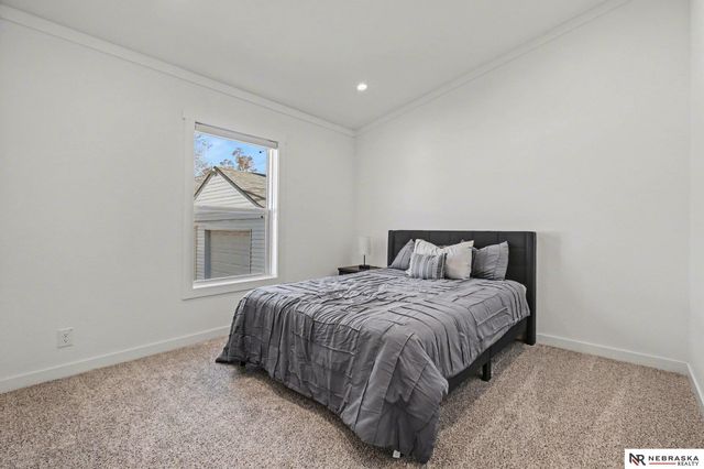 6775 Hamilton Street, Omaha, NE 68132